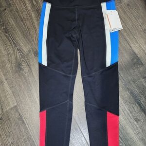 Sports Illustrated Women's High Rise 7/8 Compression Leggings Size S Multicolor